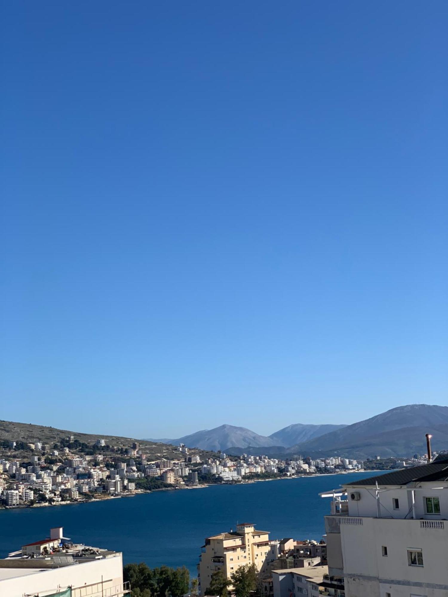 Guest - Sea Breeze Apartments Sarandë Exteriör bild