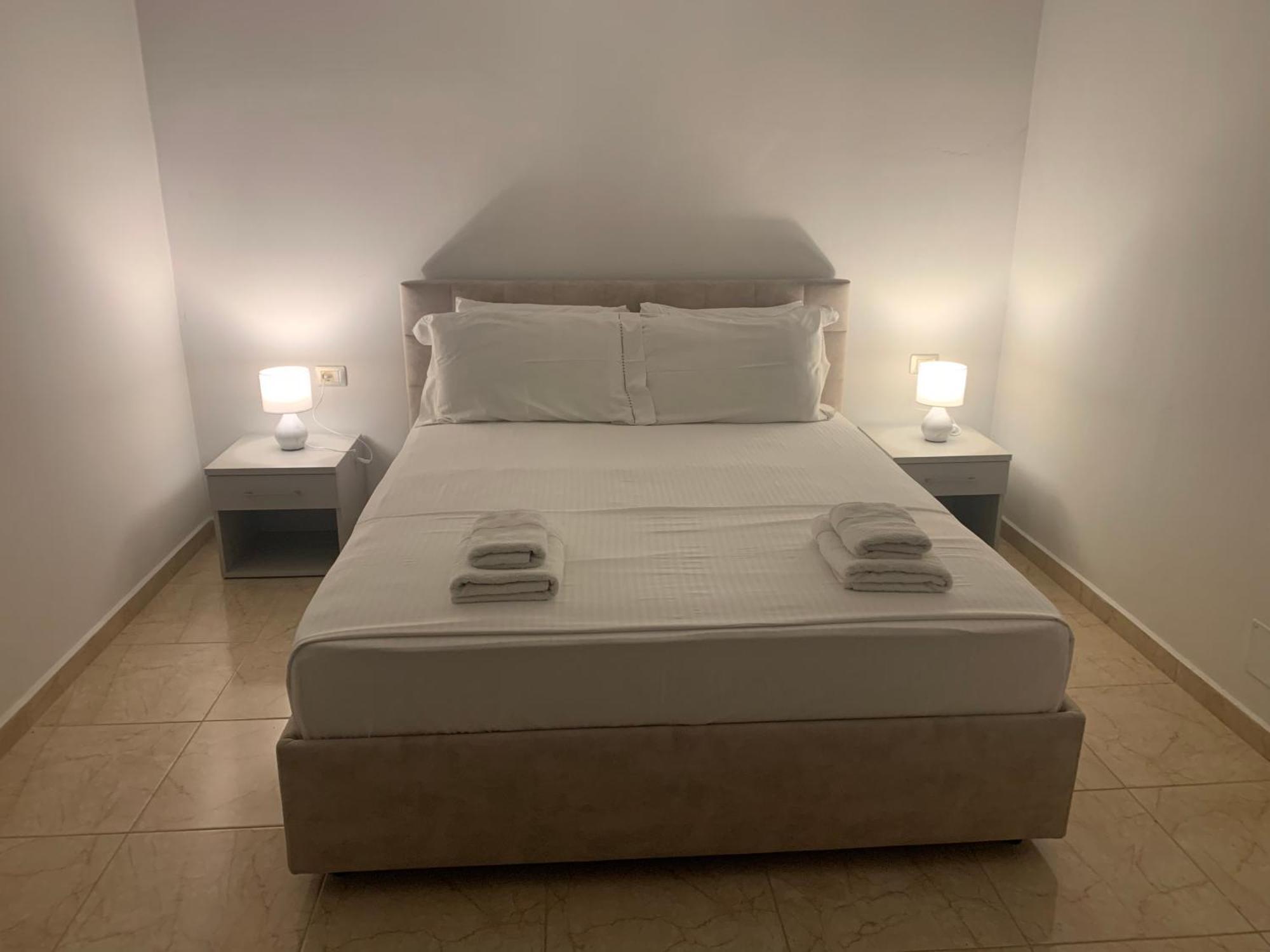 Guest - Sea Breeze Apartments Sarandë Exteriör bild