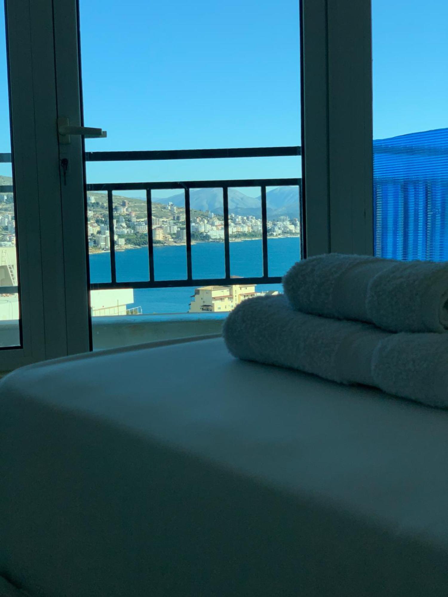 Guest - Sea Breeze Apartments Sarandë Exteriör bild